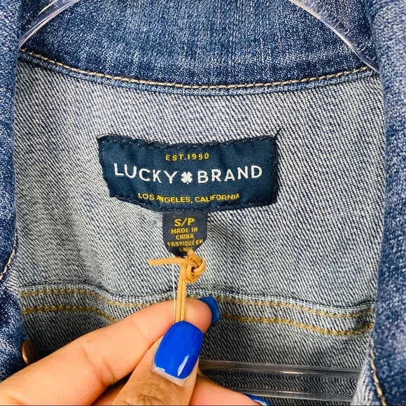 Lucky Brand Women’s Jean Jacket - Picture 4 of 5